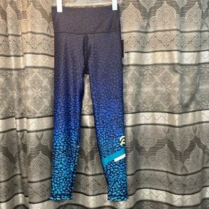 Peloton WITH, Wild Kite reversible leggings, Medium.